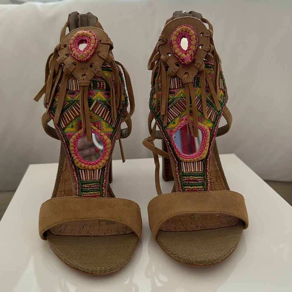 New never worn Sam Edelman Booties.
